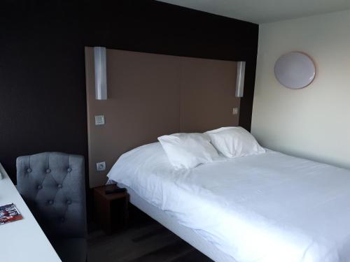 Campanile Sablé-Sur-Sarthe Vion - Hotel Overview and Location