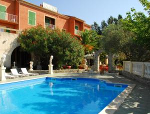 Castellu Rossu - Hotel Overview