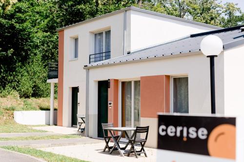 Cerise Nantes Atlantis - Property Overview and Location