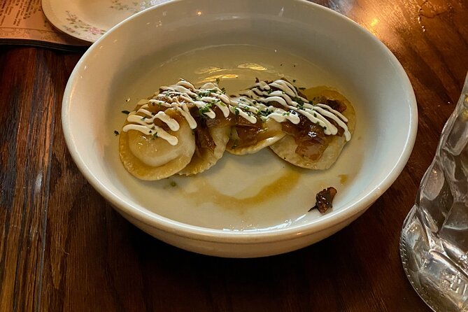 Cincinnati Wine & Dine in OTR With Riverside Food Tours