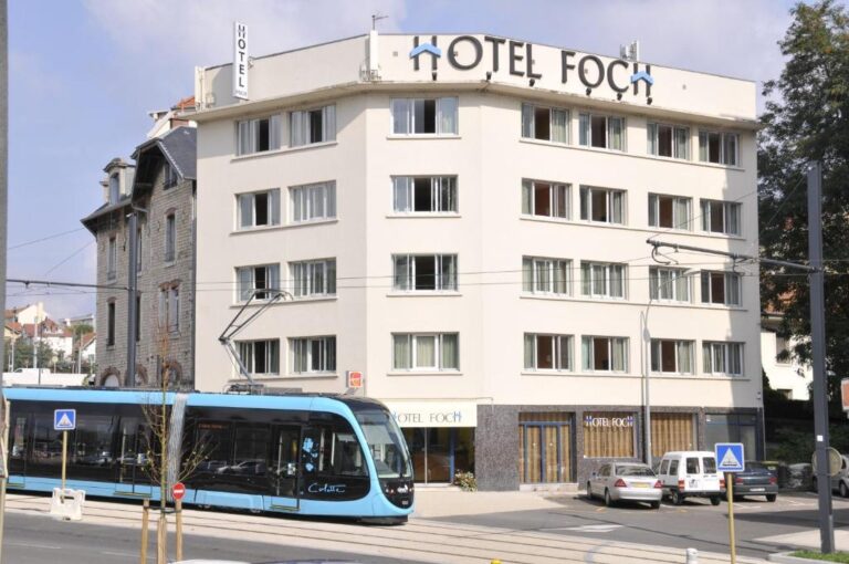 Contact Hotel Foch Review