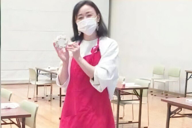 Cooking Experience to Squeeze “Sakura” With Icing Cream in Nerima