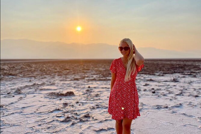 Death Valley Day Tour & Sunset & Stargazing & Red Rock Overlook