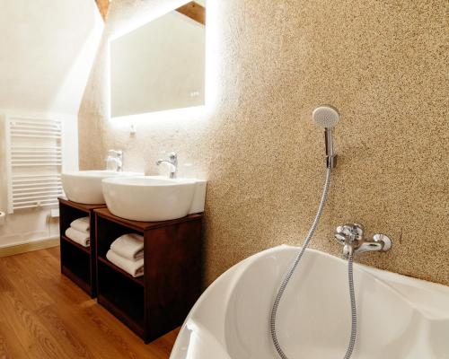 DOMAIN OF LIGHTS - Hotel Overview