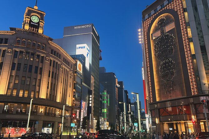 Elegant Tokyo Twilight Walk & Local Dining Experience