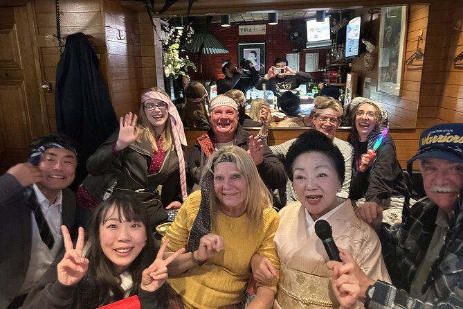 Ginza Snack Bar Night Tour in Tokyo