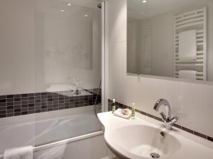 Grand Hotel of Solesmes - Territory - Hotel Overview and Features