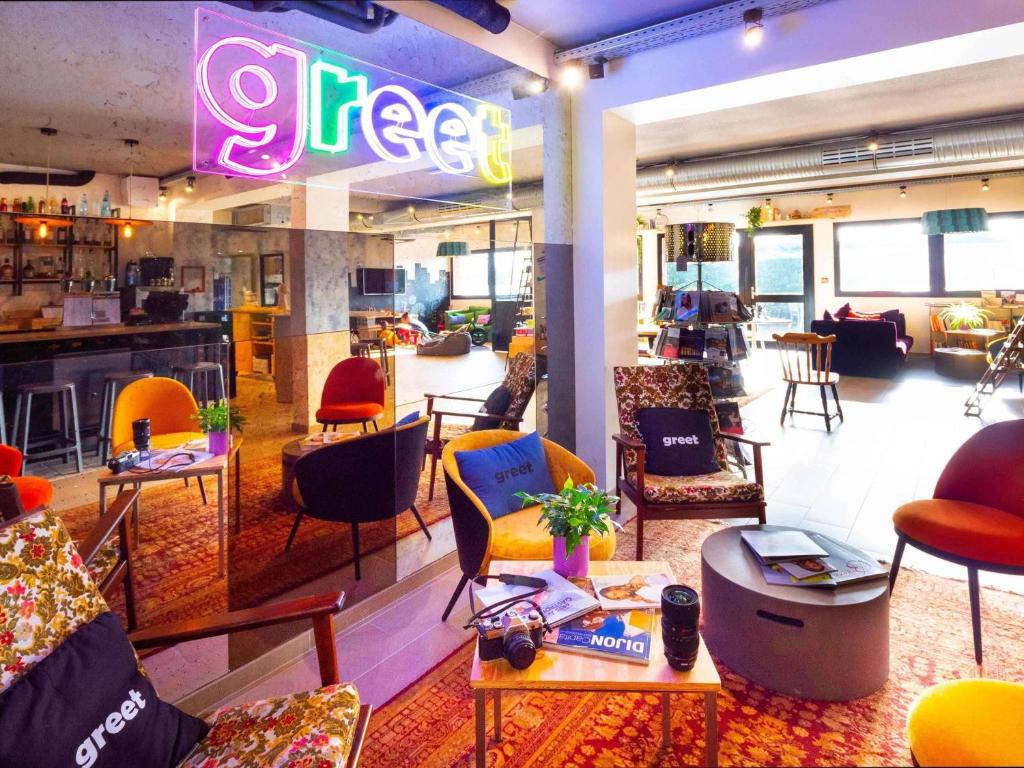 Greet Hotel Beaune - Overview of Greet Hotel Beaune