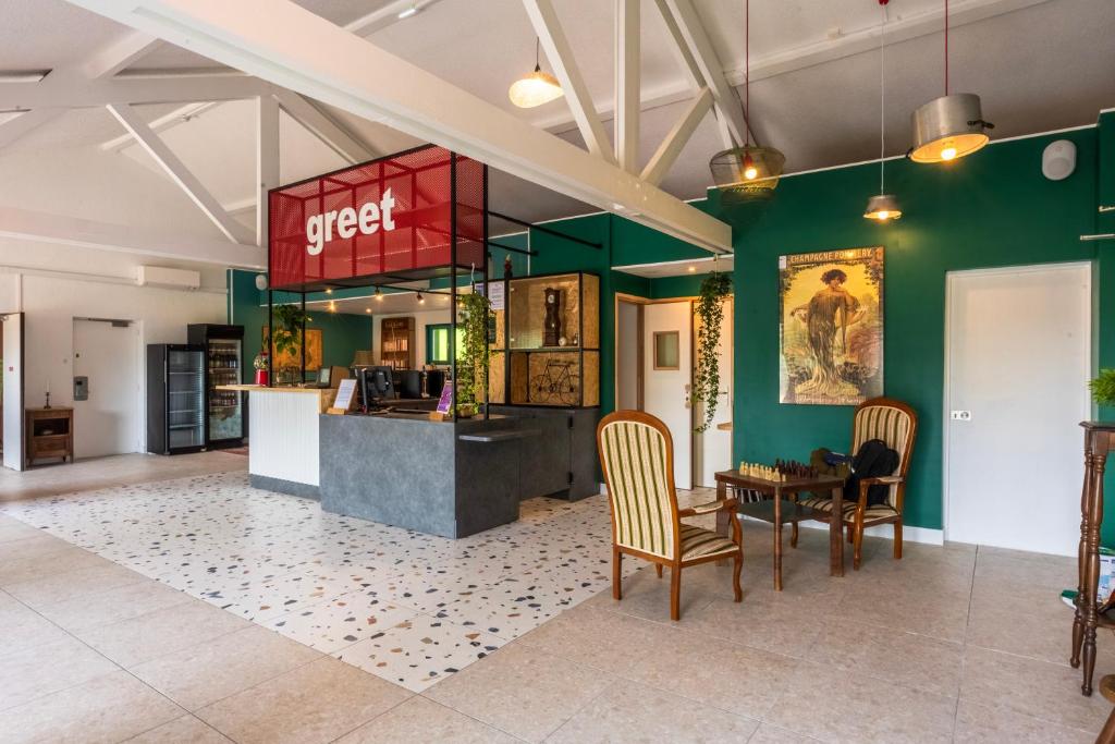 Greet Hotel Montbéliard - Hotel Overview and Location