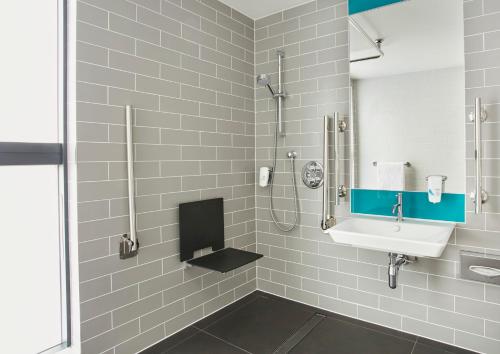 Holiday Inn Express Caen Epron by IHG - Amenities and Facilities