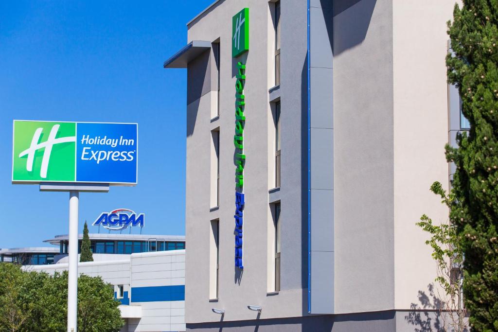 Holiday Inn Express Toulon - Est by IHG - Hotel Overview