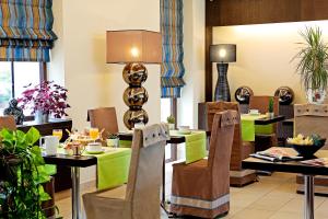 Hostellerie of the Three Pigeons, Paray-le-Monial - Ideal Location in Paray-le-Monial