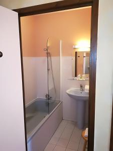 Hostellerie Saint Martin - Logis Hotel and Restaurant - Overview of Hostellerie Saint Martin