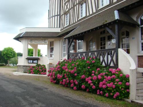 Hostellerie Saint Pierre - Hotel Overview and Location