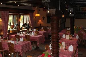 Hotel Arnold - Hotel Overview and Location