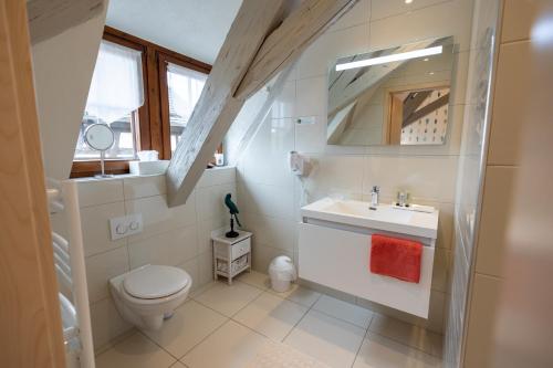 Hotel at Loriel - Overview of Hotel À Loriel