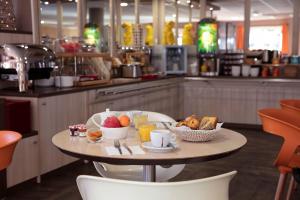 Hotel Clermont Estaing - Overview of Hotel Clermont Estaing