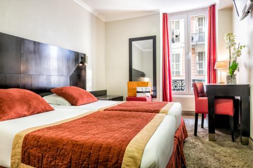 Hotel De Suède - Location and Accessibility