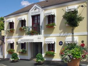 HOTEL LA COGNETTE 25 Kilometers From Châteauroux and 30 Kilometers From Bourges - Hotel Overview and Location