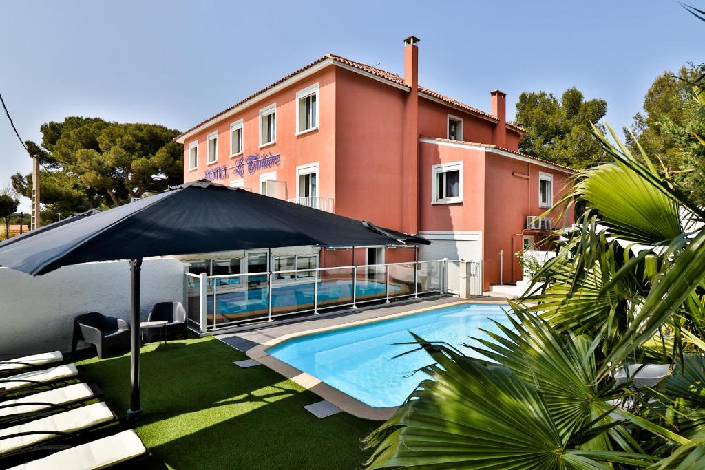 Hotel La Tuiliere - Hotel Overview