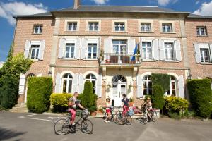 Hotel Le Clos Du Montvinage - Hotel Overview