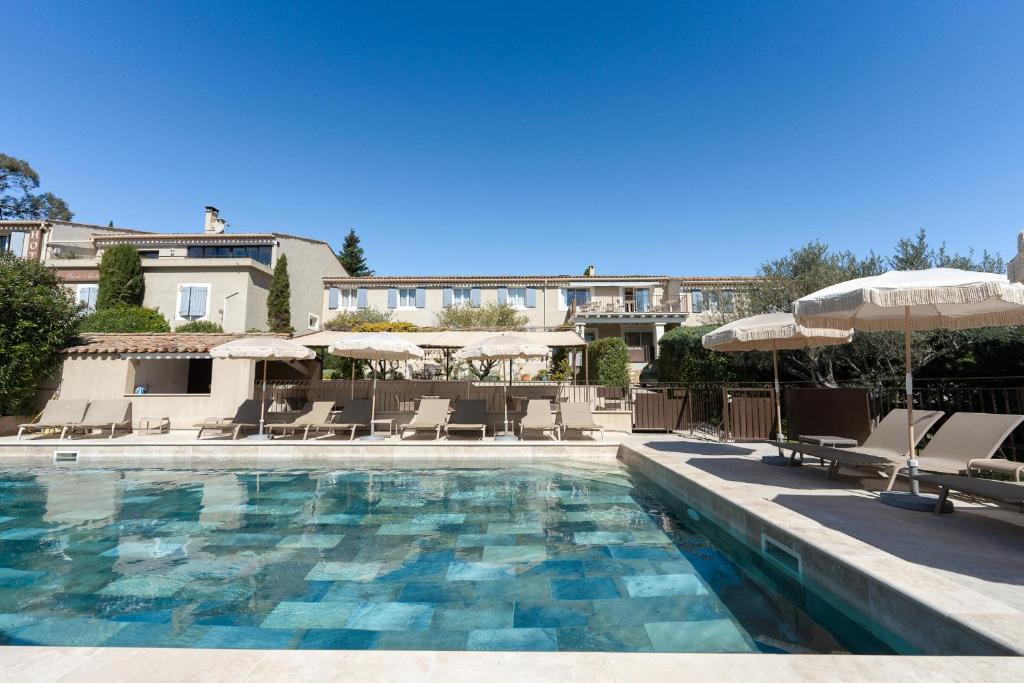 Hotel Le Pré Saint Michel - Overview of Hôtel Le Pré Saint Michel