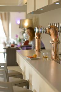 Hotel Le Vouglans - Restaurant La Valouse - Overview of Hôtel Le Vouglans