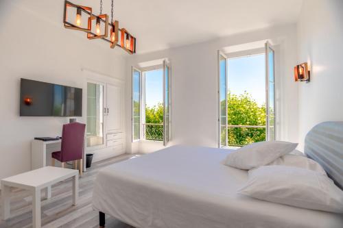 Hotel Les Palmiers - Overview of Hotel Les Palmiers