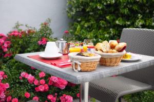 Hotel Mona Lisa - Hotel Overview and Location