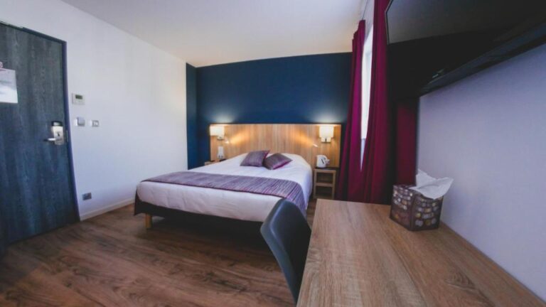 Hotel of the Tramway Review