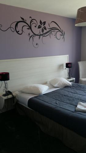 Hotel of Thermes and Casino - Overview of Hotel Des Thermes Et Du Casino