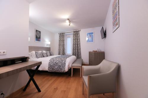 Hotel Restaurant Des Remparts - Hotel Overview and Location