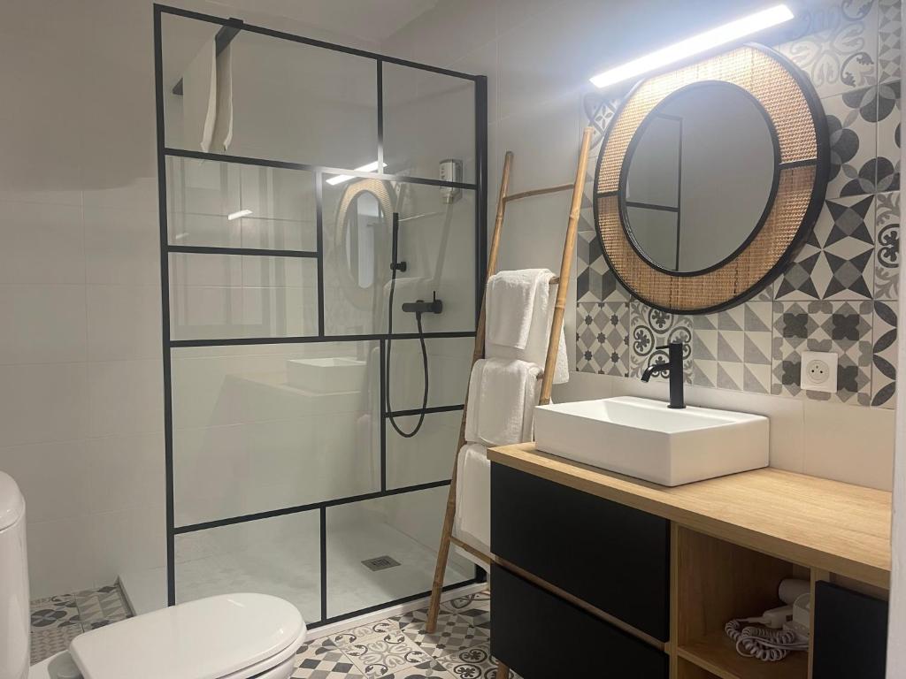 Hotel Restaurant La Caravelle - Overview of Hôtel Restaurant La Caravelle