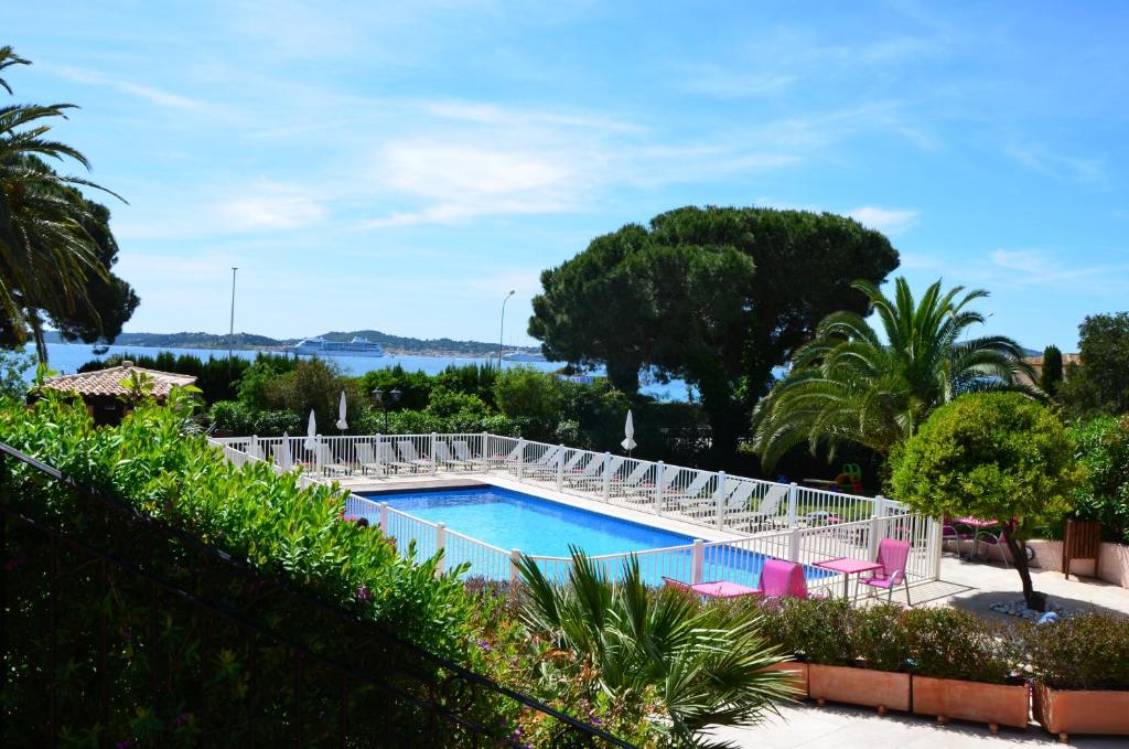 Hotel Villa Des Anges - Location and Accessibility