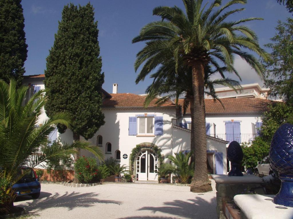 Hotel Villa Provencale - Location and Accessibility