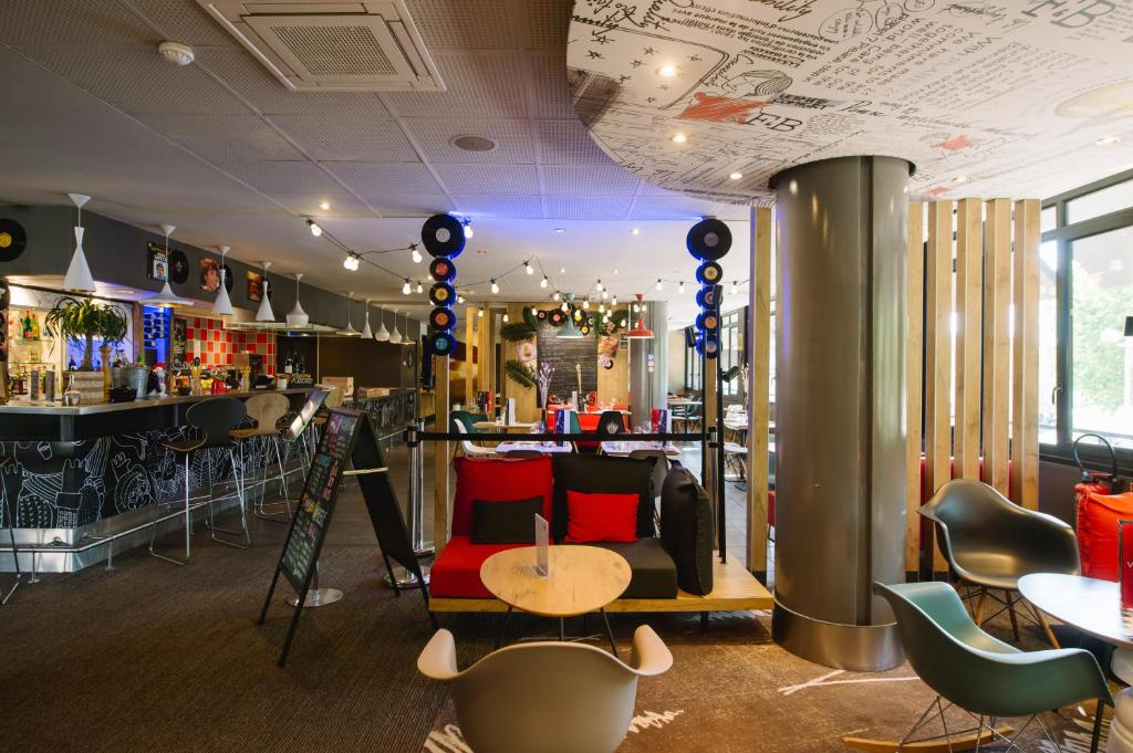 Ibis Avignon Centre Station - Location and Accessibility