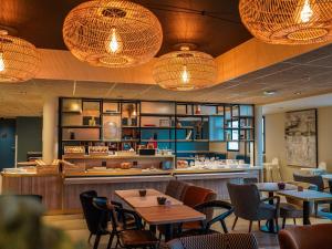 Ibis Bayeux Port En Bessin - Hotel Overview and Location