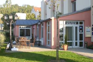 Ibis Laon - Hotel Overview and Location