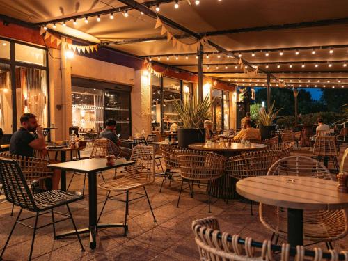 Ibis Marseille Provence Airport - Hotel Location and Accessibility