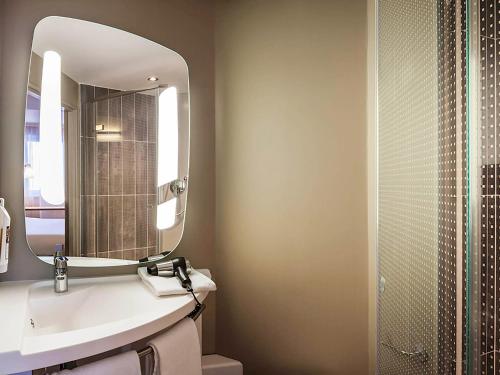 Ibis Sens - Hotel Overview