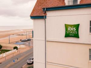 Ibis Styles Deauville Villers Beach - Location and Accessibility