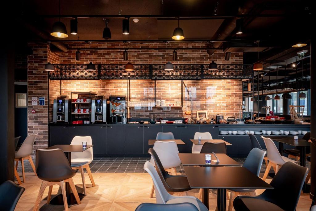 Ibis Styles Valenciennes Petite Foret - Hotel Overview and Location