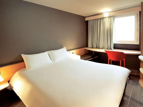 Ibis Vesoul - Hotel Overview and Location