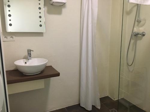 In Aparté - Property Overview