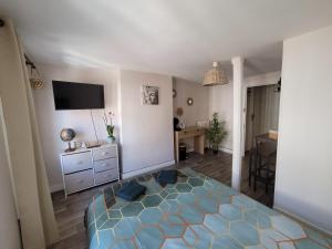 Independent Room at the Relais Normand - Property Overview
