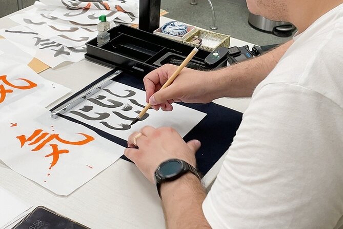 Japanese Calligraphy Experience in Tokyo