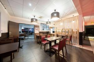 Kyriad Dijon Sud - Longvic - Hotel Overview
