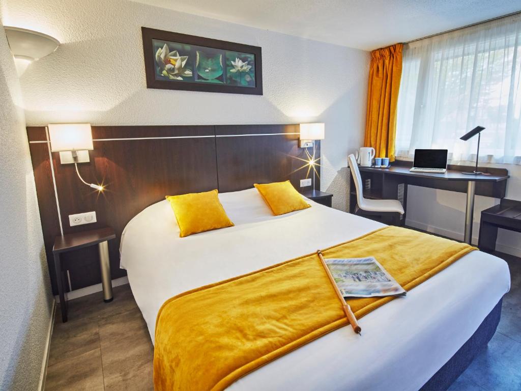 Kyriad Lille East - Hem - Hotel Overview and Location