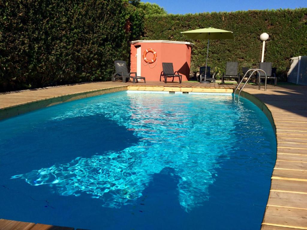 Kyriad Martigues South - Location and Accessibility