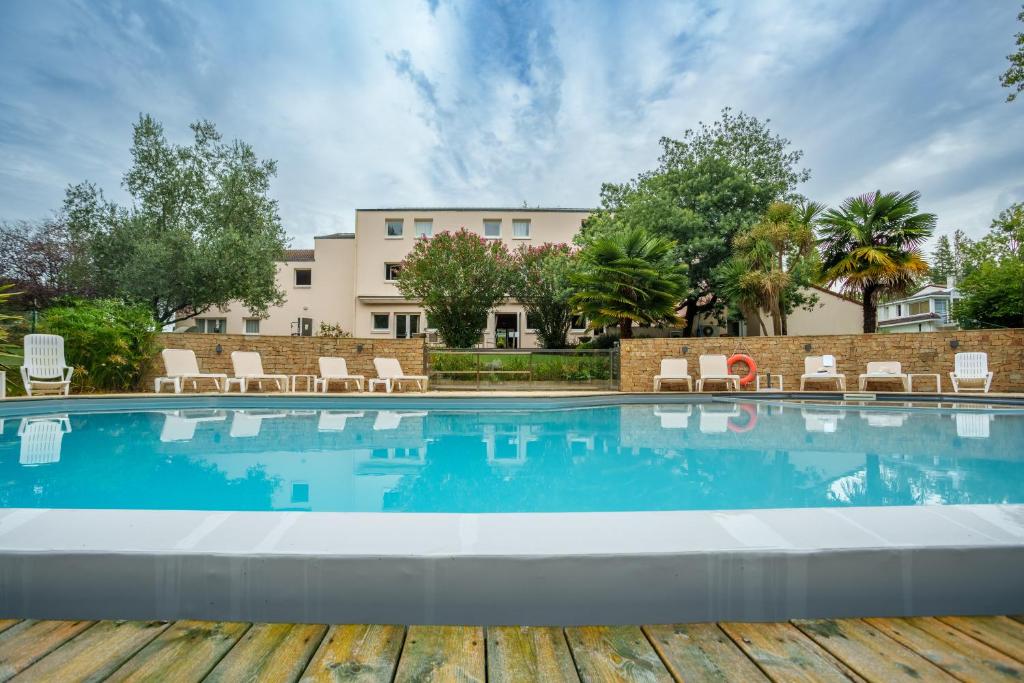 Kyriad Nantes South - Bouaye Airport - Hotel Overview